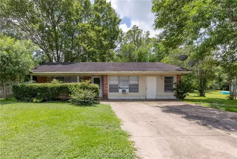 3908 Windowmere St, Bryan, TX 77802 photo 1