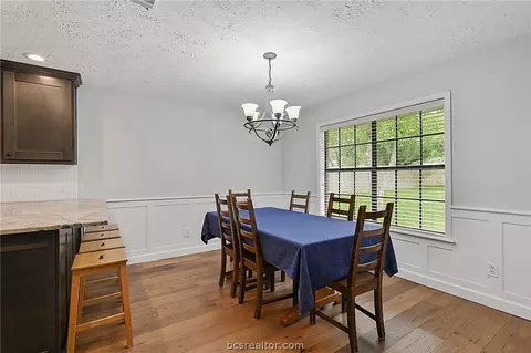 4104 Warwick Ln, Bryan, TX 77802 photo 9