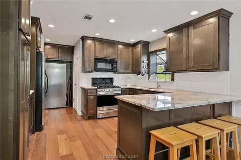 4104 Warwick Ln, Bryan, TX 77802 photo 7