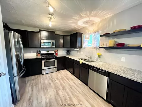 417 Gilbert St, Bryan, TX 77801 photo 18