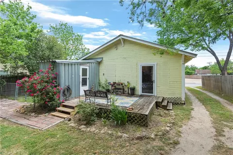406 S Haswell Dr, Bryan, TX 77803 photo 13