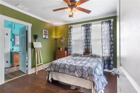 406 S Haswell Dr, Bryan, TX 77803 photo 9
