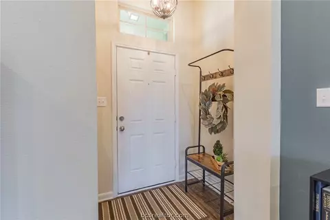 2104 Stubbs, Bryan, TX 77807 photo 4