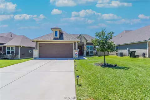 2104 Stubbs, Bryan, TX 77807 photo 1