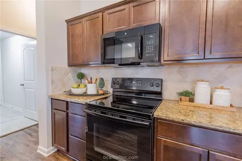 2104 Stubbs, Bryan, TX 77807 photo 14