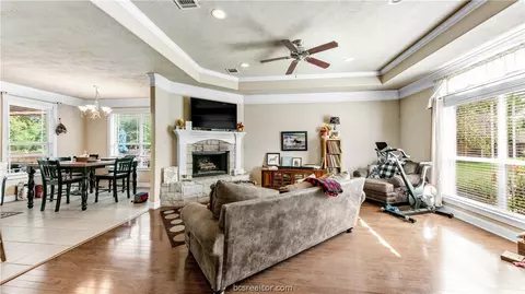 2707 Hickory Ct, Bryan, TX 77808 photo 6