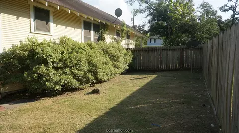 716 E 27th St, Bryan, TX 77803 photo 12