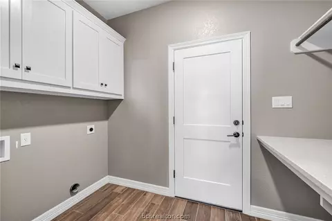 2901 Captain Ct, Bryan, TX 77808 photo 29
