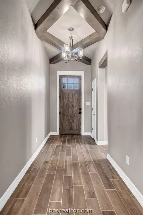 2901 Captain Ct, Bryan, TX 77808 photo 3