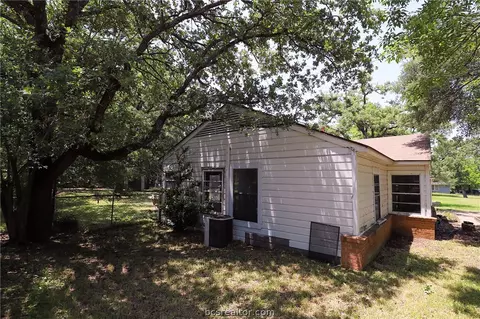 4204 Culpepper Dr, Bryan, TX 77801 photo 4