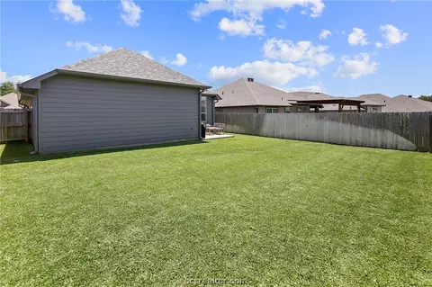 2009 Dumfries Dr, Bryan, TX 77807 photo 34