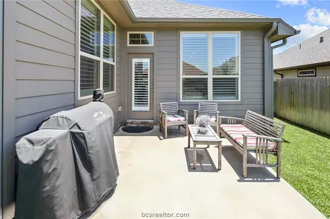 2009 Dumfries Dr, Bryan, TX 77807 photo 29