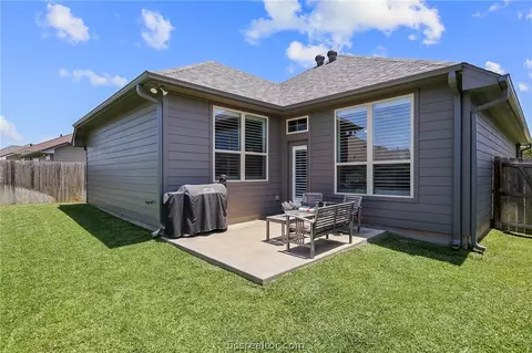2009 Dumfries Dr, Bryan, TX 77807 photo 31
