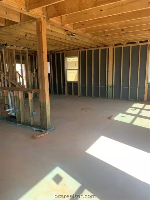 1423 Desire Ln, Bryan, TX 77803 photo 5