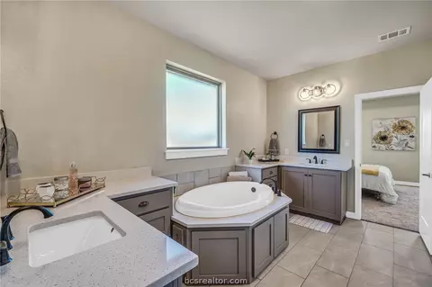 2911 Captain Ct, Bryan, TX 77808 photo 20