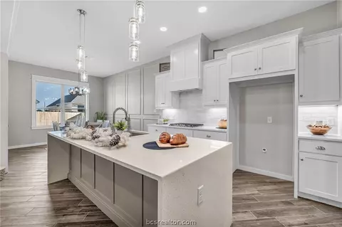 2902 Spector Dr, Bryan, TX 77808 photo 9