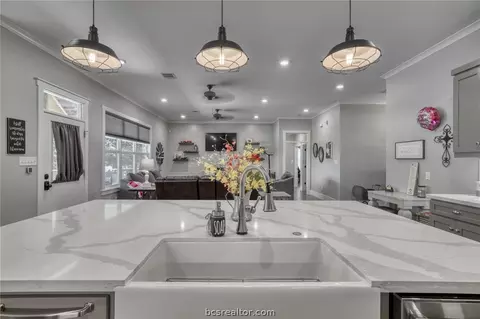 4200 Foxtail Ct, Bryan, TX 77808 photo 15