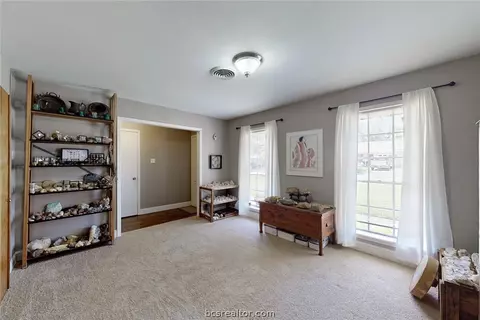 1106 Lamar Dr, Bryan, TX 77802 photo 3