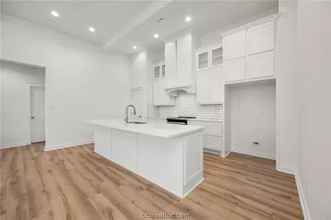 5050 Mooney Falls Dr, Bryan, TX 77802 photo 6