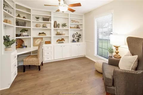 3901 Old Oaks Dr, Bryan, TX 77802 photo 7