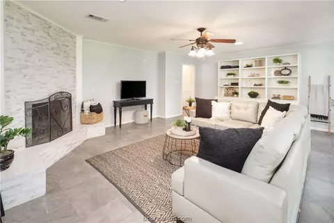 3901 Old Oaks Dr, Bryan, TX 77802 photo 13