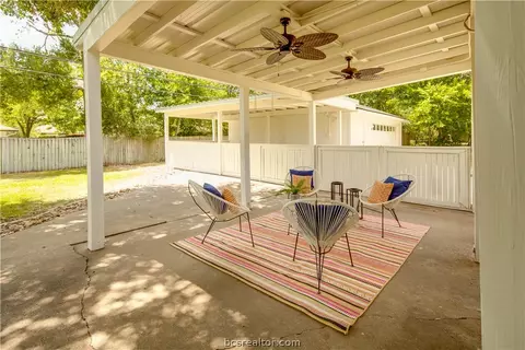3901 Old Oaks Dr, Bryan, TX 77802 photo 29