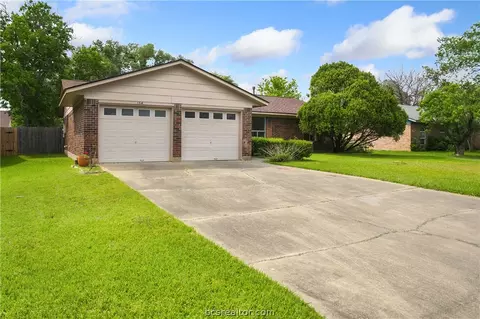 3504 Oakside Dr, Bryan, TX 77802 photo 14
