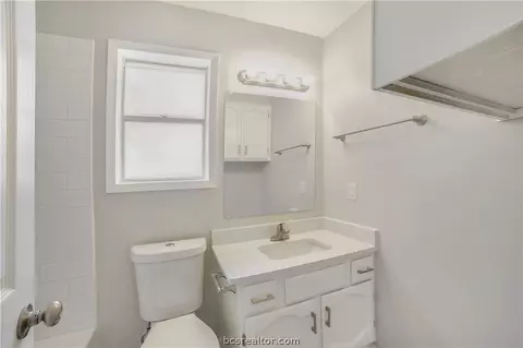 3504 Oakside Dr, Bryan, TX 77802 photo 6