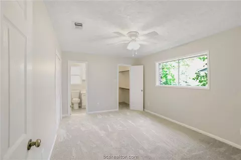 3504 Oakside Dr, Bryan, TX 77802 photo 4