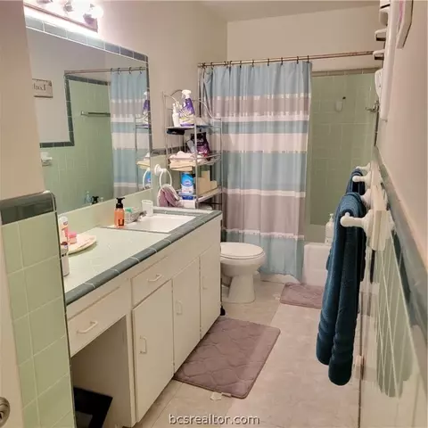 3702 Cavitt, Bryan, TX 77801 photo 6