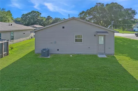 2110 8th St, Hempstead, TX 77445 photo 16