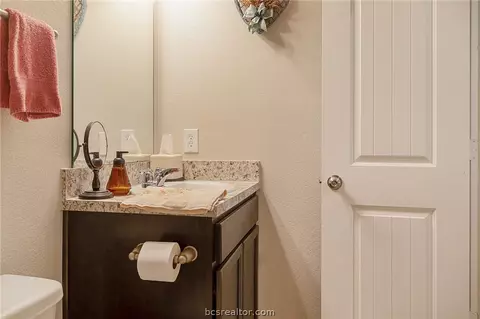 2110 8th St, Hempstead, TX 77445 photo 14