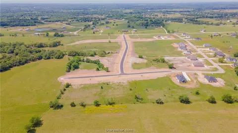 10323 Bourbon Ln, Bryan, TX 77808 photo 8