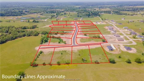 10323 Bourbon Ln, Bryan, TX 77808 photo 5