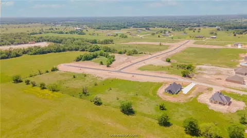 10323 Bourbon Ln, Bryan, TX 77808 photo 9