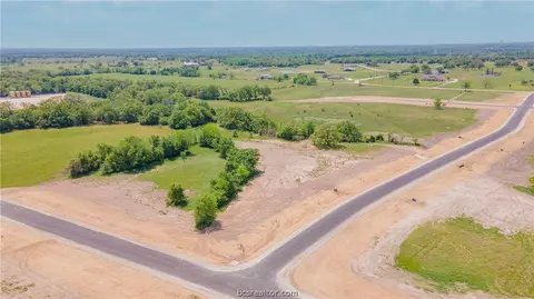 10323 Bourbon Ln, Bryan, TX 77808 photo 12