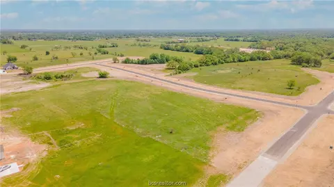 10323 Bourbon Ln, Bryan, TX 77808 photo 14