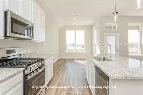 1928 Viva Rd, Bryan, TX 77807 photo 3