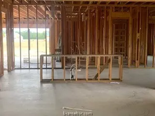 7900 Greensboro Pl, Bryan, TX 77808 photo 5