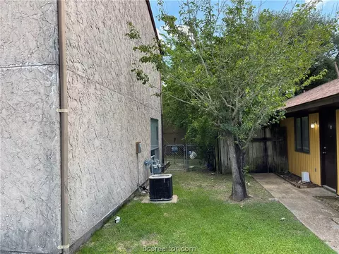 1923 Pine Tree Dr, Bryan, TX 77802 photo 18