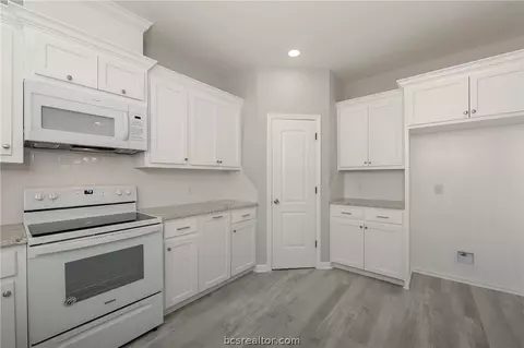 3664 Rabbit Ln, Bryan, TX 77808 photo 18