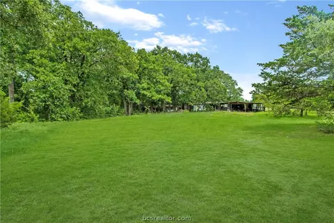 5977 Lynette Cir, Bryan, TX 77807 photo 1