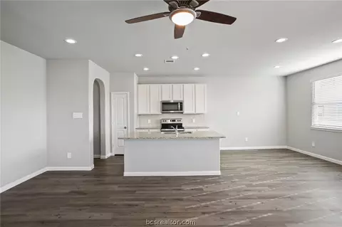 5776 Cerrillos Dr, Bryan, TX 77807 photo 5