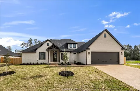 4653 River Valley Dr, Bryan, TX 77808 photo 3