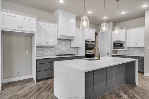 4653 River Valley Dr, Bryan, TX 77808 photo 7