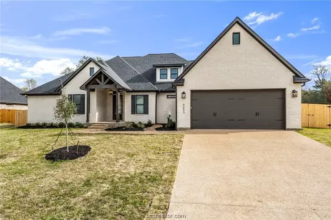 4653 River Valley Dr, Bryan, TX 77808 photo 5