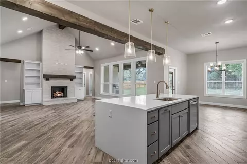4653 River Valley Dr, Bryan, TX 77808 photo 9