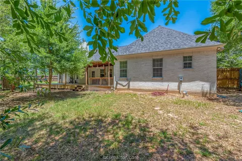 202 Rustic Oaks Dr, Bryan, TX 77808 photo 33