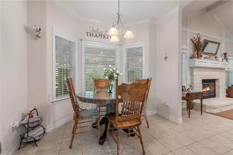 202 Rustic Oaks Dr, Bryan, TX 77808 photo 13