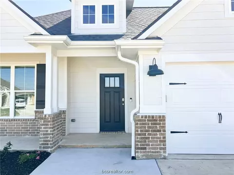 3188 Brady Ct, Bryan, TX 77808 photo 2
